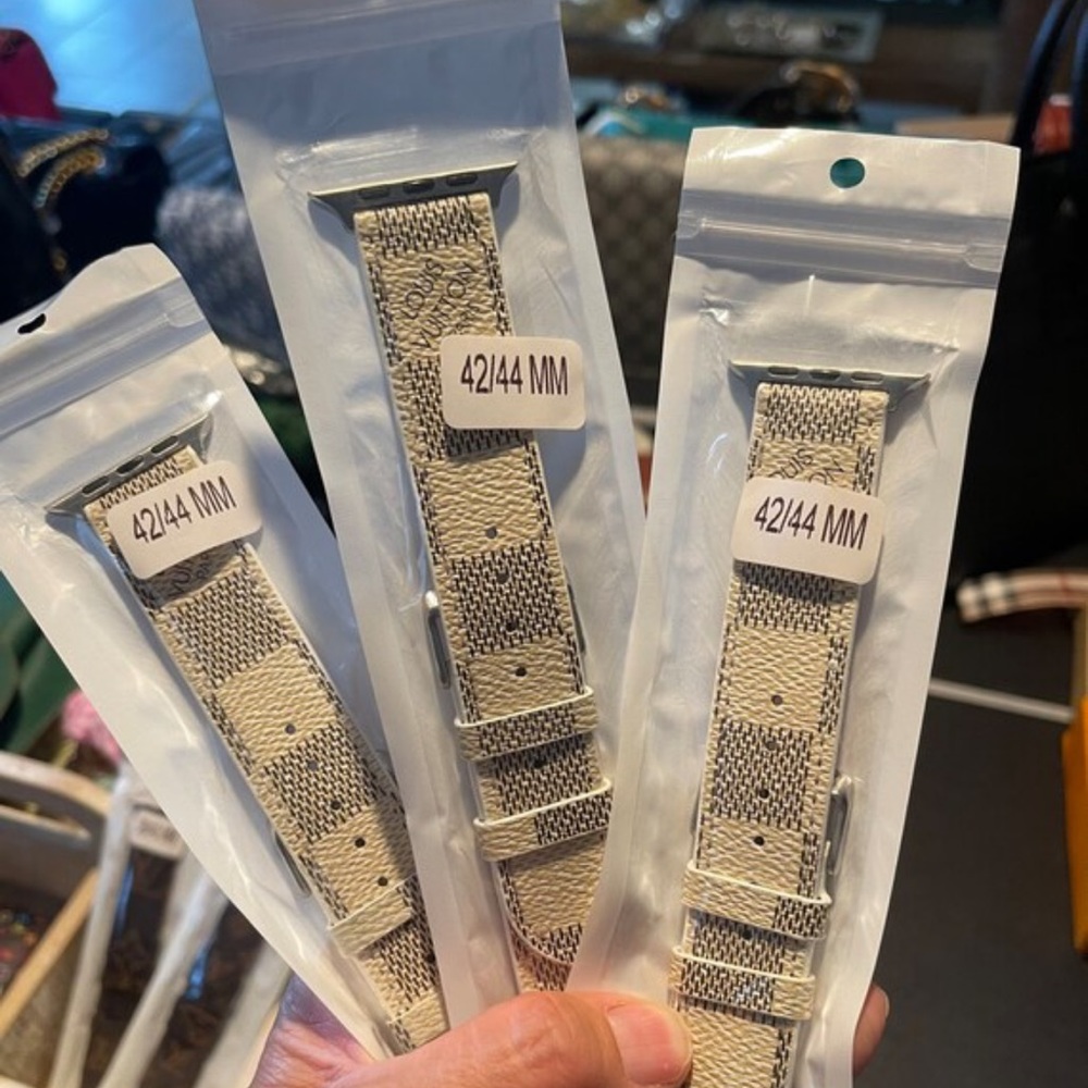 Leather upcycled Apple Watch bands 42/44